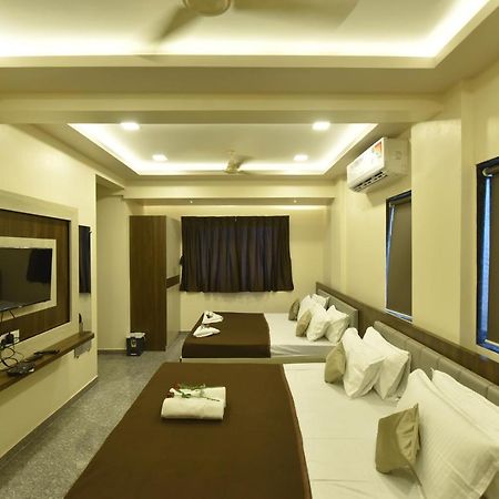 Hotel Sitara Inn Ратнаґірі Екстер'єр фото