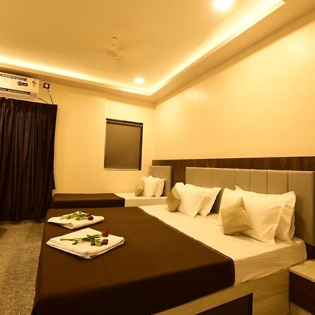 Hotel Sitara Inn Ратнаґірі Екстер'єр фото