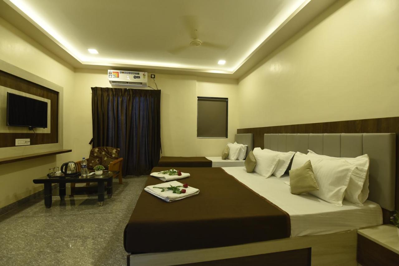 Hotel Sitara Inn Ратнаґірі Екстер'єр фото
